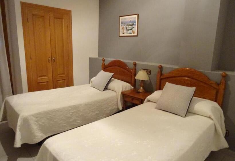 스탠다드 룸, Hostal Pirineos Ainsa