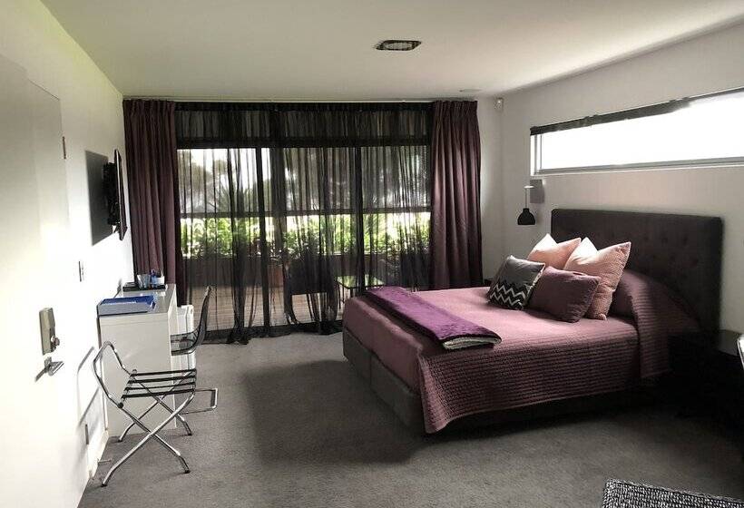 장애인을 위한 스위트, Starhaven Retreat