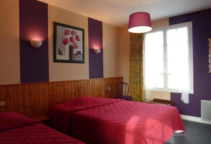 Номер Стандарт Трехместный, Hôtel Des Biches