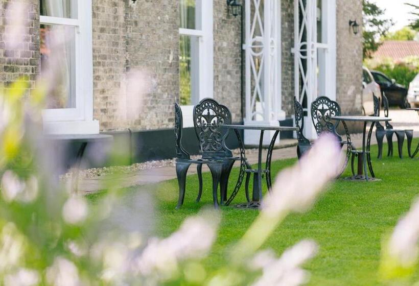 Номер Стандарт с Балконом, Dunedin Country House