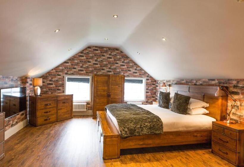 Номер Мастер, Dunedin Country House