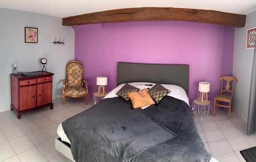 １階の１ベッドルームアパートメント, Auberge Saint Fergeux