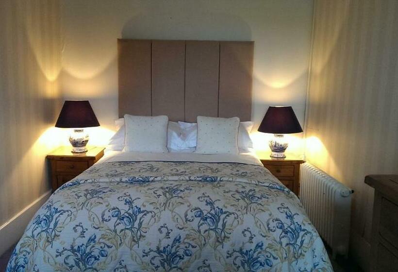 Семейный Номер, The Inn At Fossebridge