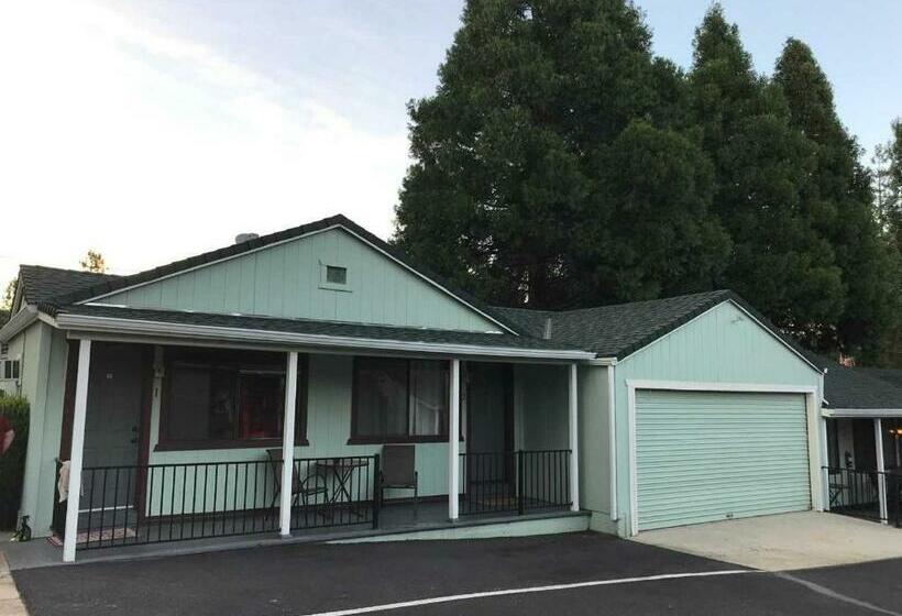 Номер Стандарт, Lake Shasta Lodge