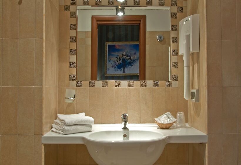 Standardzimmer, Lirico