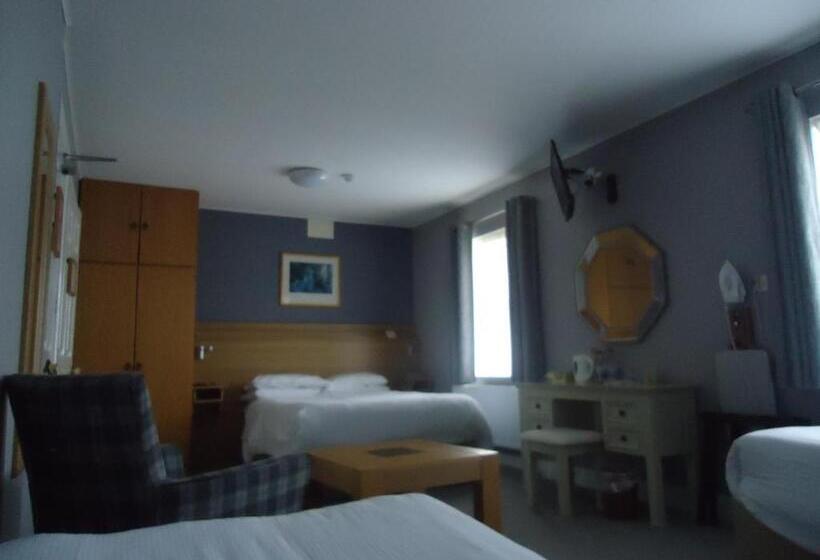家庭间, Templemore Arms Hotel