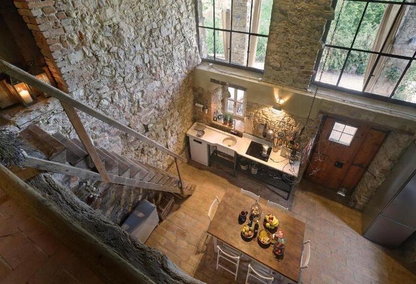 高级大房间, Il Castello Di Tassara