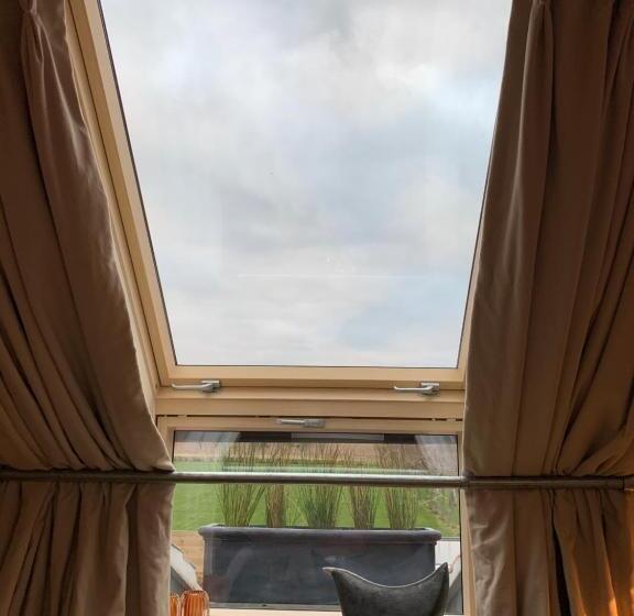 Номер Deluxe, No33 Thornham Boutique Suites