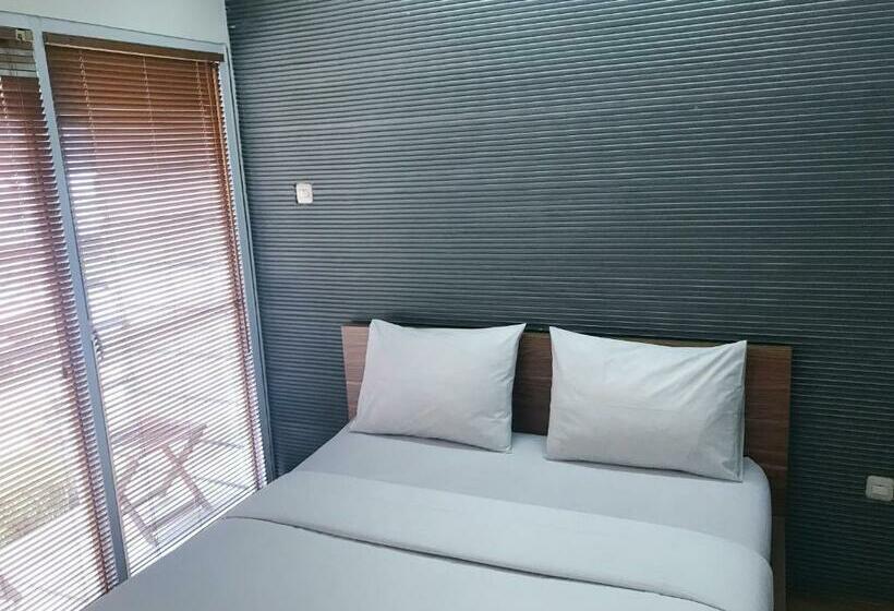 Номер Стандарт, Flat06. Cipete