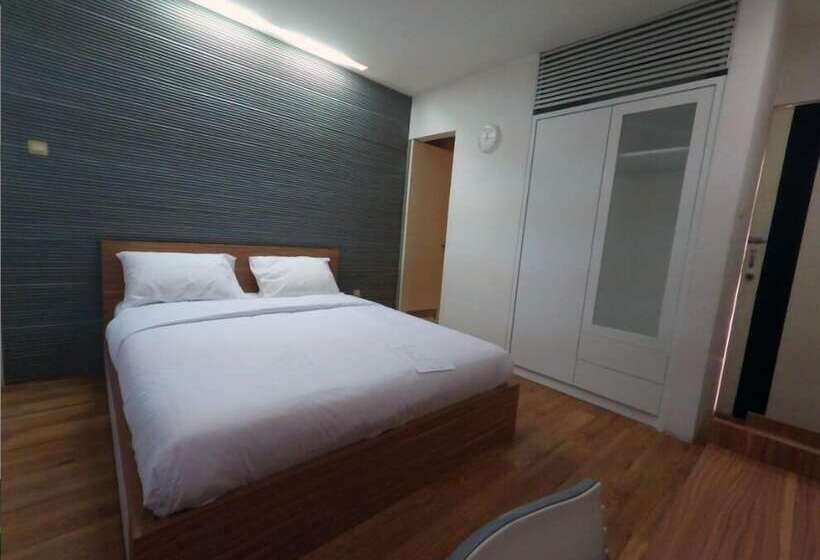 Номер Стандарт, Flat06. Cipete