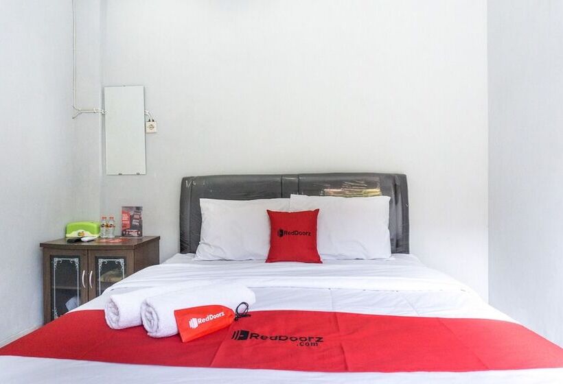 스탠다드 룸, Reddoorz At Penginapan Hello Pacitan