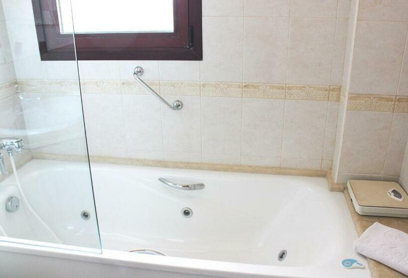Апартаменты 1 Спальня, Apartamentos Albir Confort   Avenida 1 Dorm