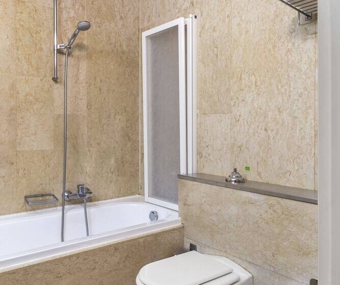 标准三人间, B&b Hotel Milano Portello