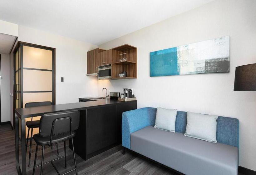 스탠다드 스튜디오 킹침대, Courtyard By Marriott Amsterdam Airport