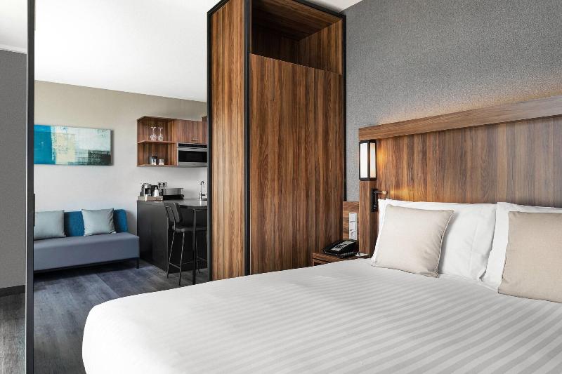 Studio Standard Lit King Size, Courtyard By Marriott Amsterdam Airport