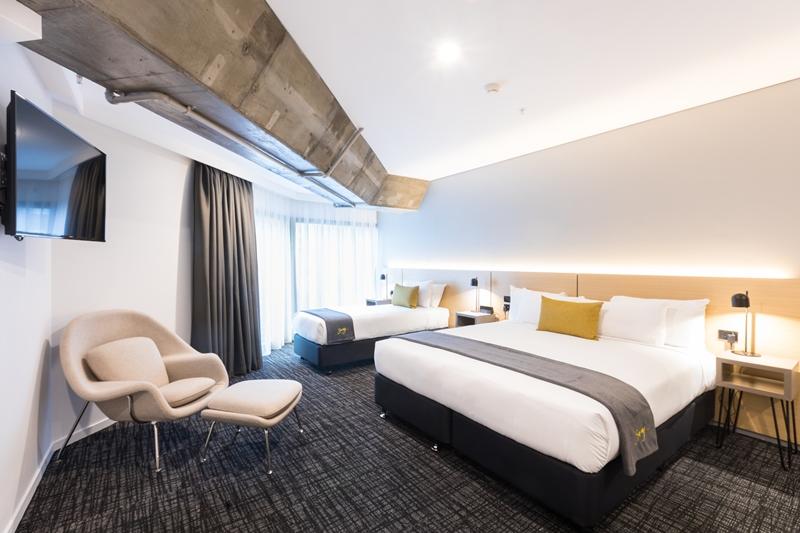 프리미엄 트리플 룸, Song Hotel Sydney