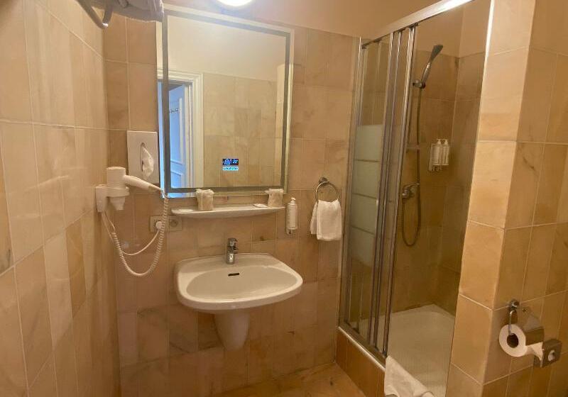 Номер Superior, Top Star Hotel Tagum