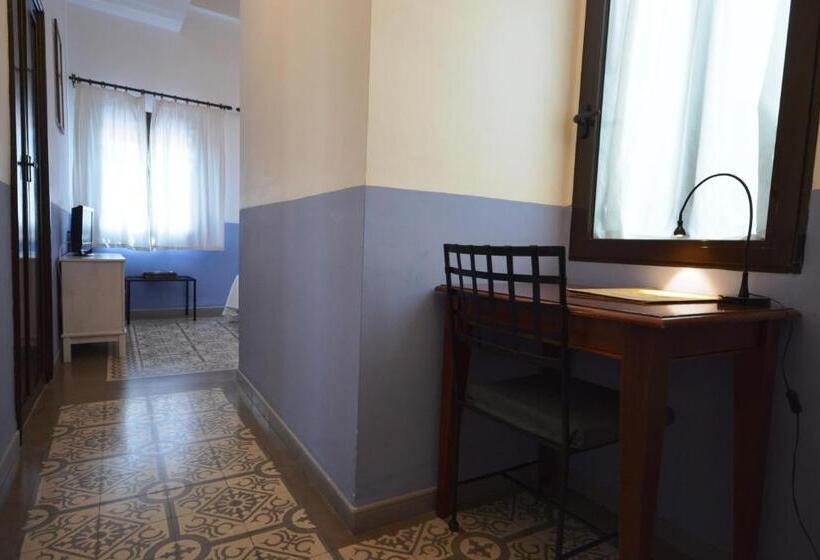 اتاق استاندارد, Casa De Los Azulejos
