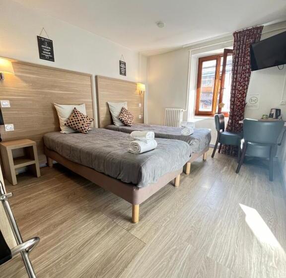 带城市景观的标准间, Hôtel Du Cheval Blanc Barcelonnette