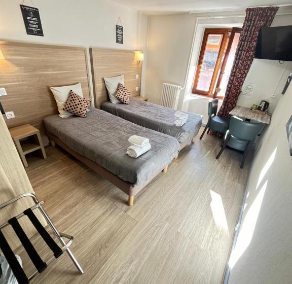 带城市景观的标准间, Hôtel Du Cheval Blanc Barcelonnette