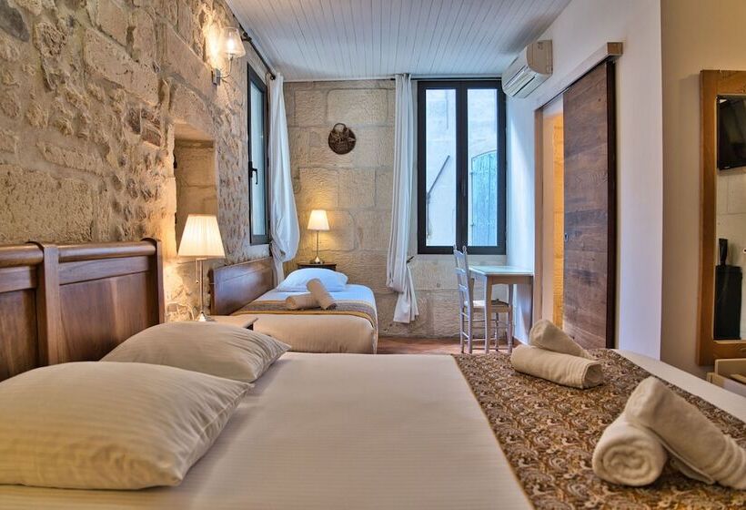 اتاق استاندارد سه نفره, Hôtel La Muette