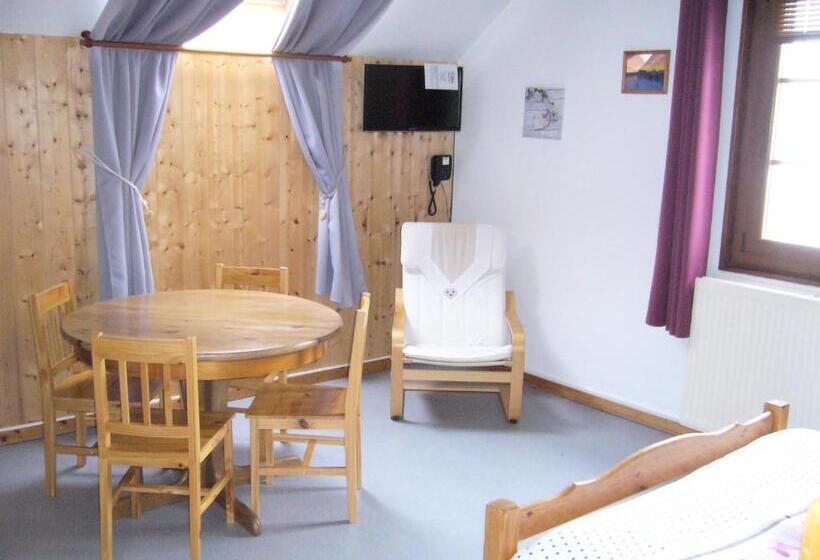 Семейный Номер, Auberge Du Grand Git