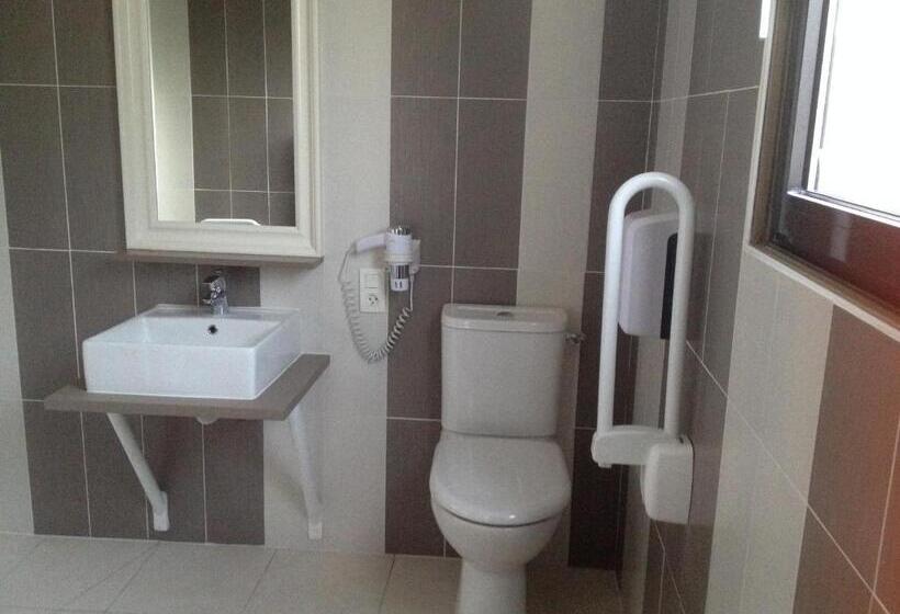 Стандартный Номер Нижний Этаж, Castel Moor