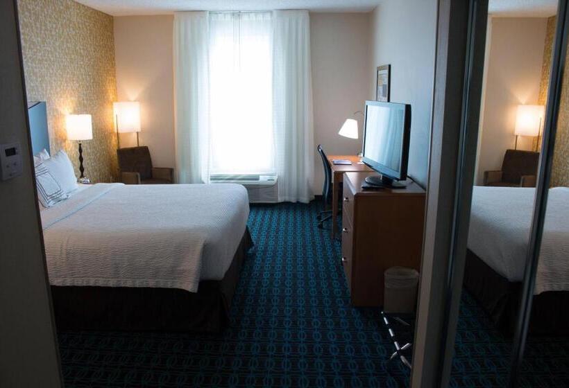 带大床的标准间, Fairfield Inn & Suites Oakland Hayward