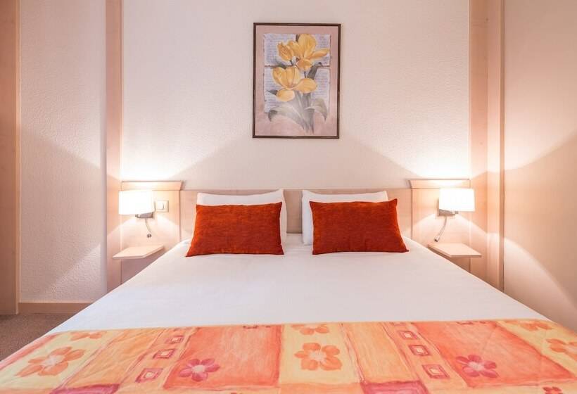 Номер Стандарт, Le Bois Dormant Hôtel Restaurant & Spa Logis Hôtel