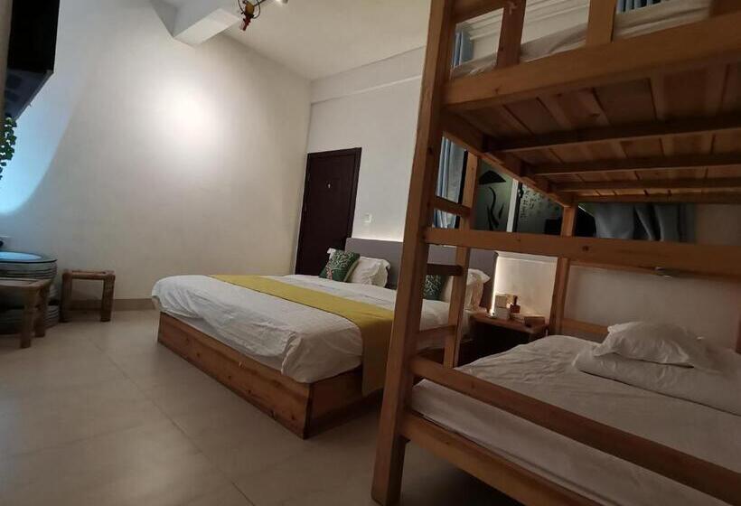 Семейный Номер, Tulou Panda Homestay