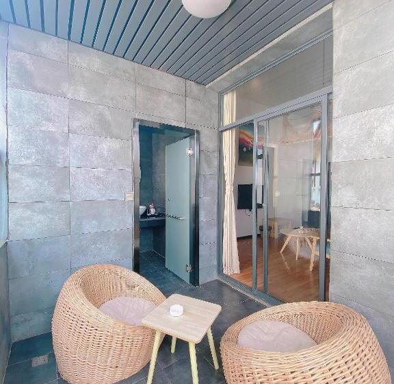 Люкс Дюплекс, Stone Forest Mijia Guest House