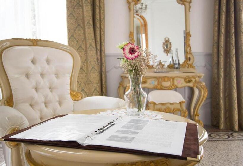 Люкс Повышенной Комфортности, Château Rieutort