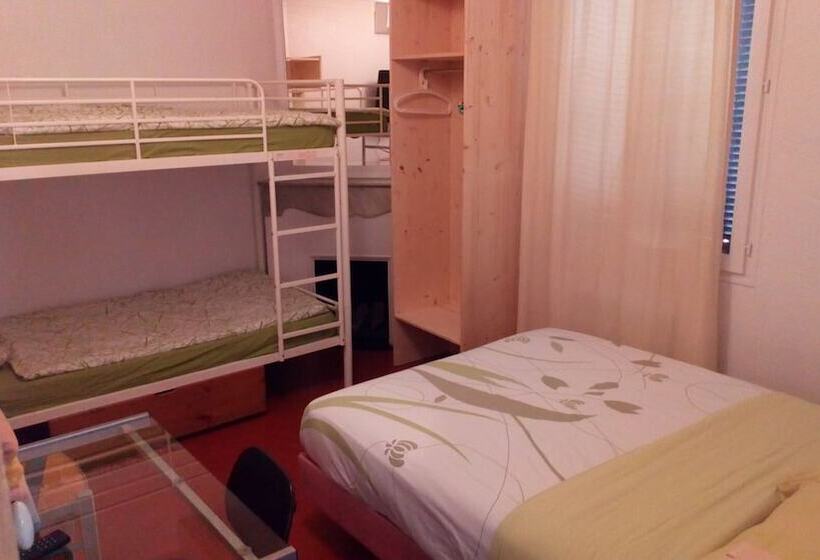 공동 객실, Crew Lighthouse   Hostel