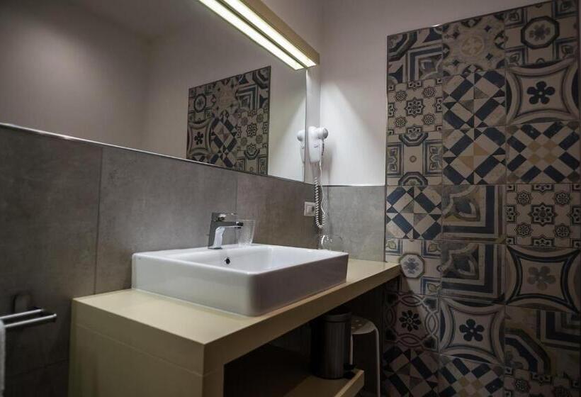 Номер Стандарт, A Casa Di