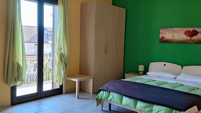 اتاق استاندارد چهار تخته, B&b Lavika Pedara