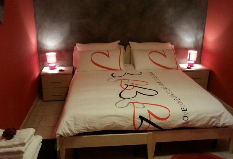 Standard room with outdoor bath, B&b Lavika Pedara