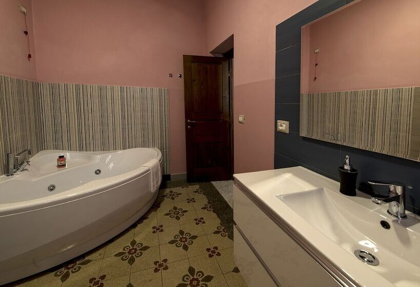 シティビュープレミアムルーム, Tuscany Experience Bnb