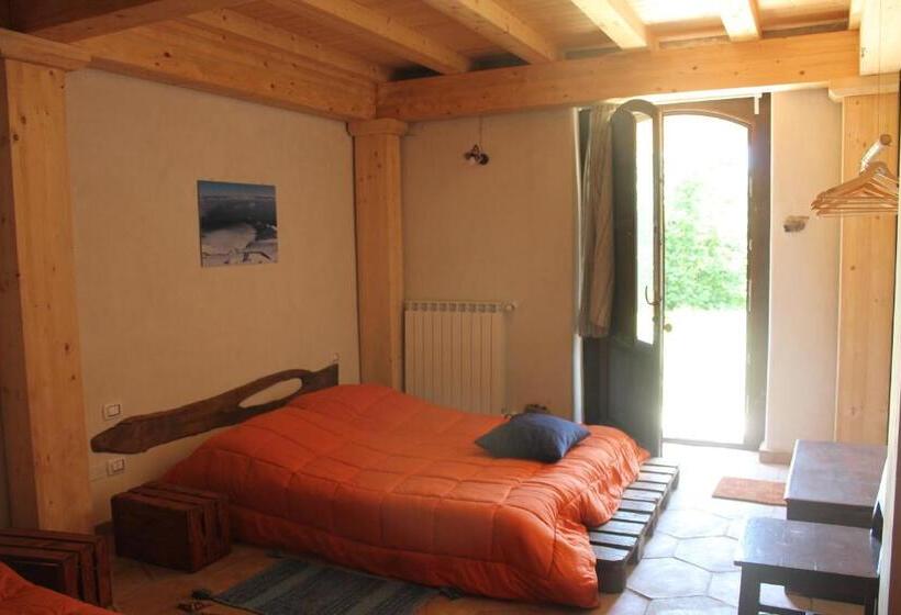Четырехместный Номер Стандарт, Agriturismo La Caraffara Sull  Etna