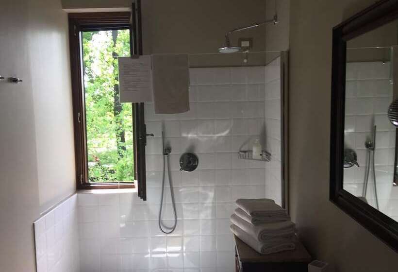 Deluxe room with river view, La Finestra Sul Po  Agriturismo