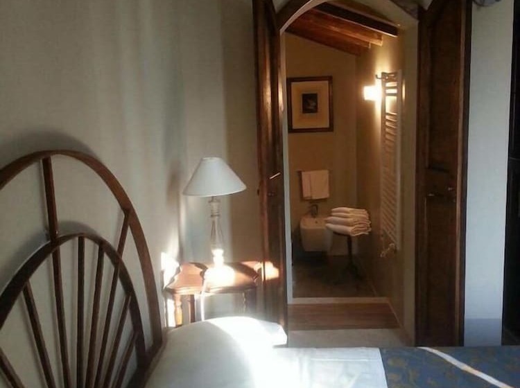 Deluxe room with river view, La Finestra Sul Po  Agriturismo