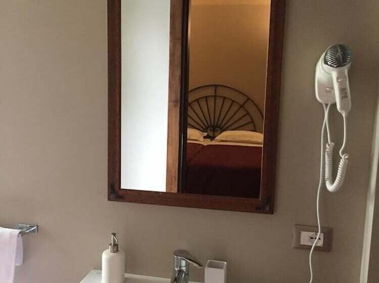 Номер Deluxe с Балконом, La Finestra Sul Po  Agriturismo