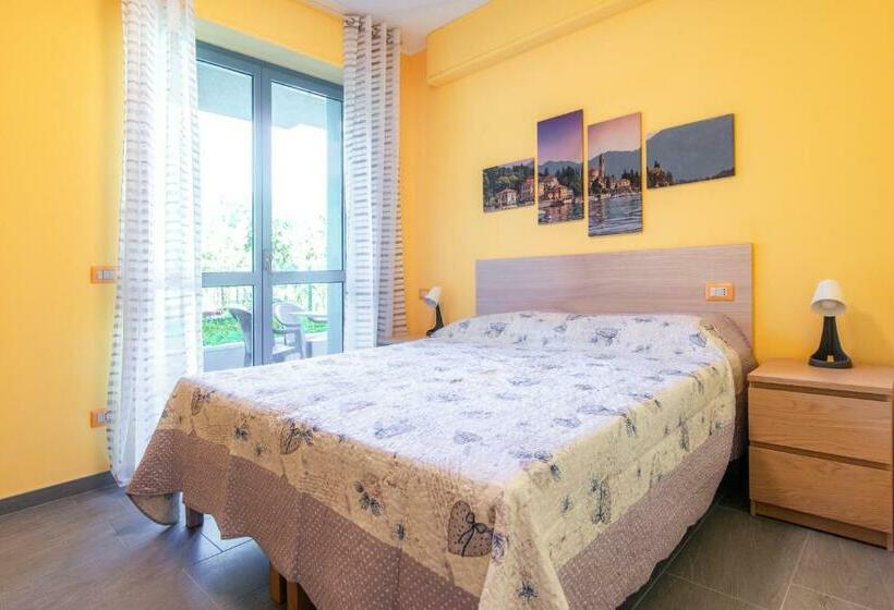 اتاق لوکس با بالکن, Casa Livio  Rooms And Studios