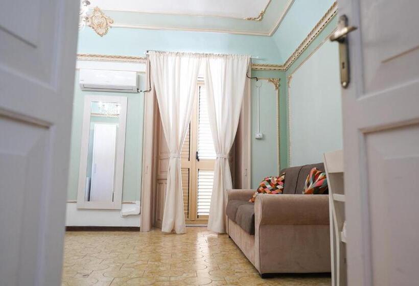 Четырехместный Номер Стандарт с Балконом, B&b Aciazza