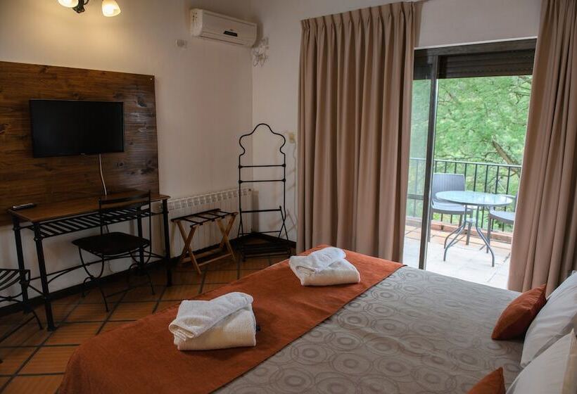 اتاق سوپریور با چشمانداز کوهستان, Selva Montana