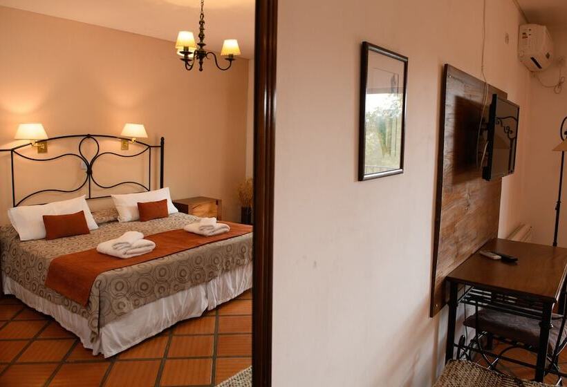 اتاق سوپریور با چشمانداز کوهستان, Selva Montana