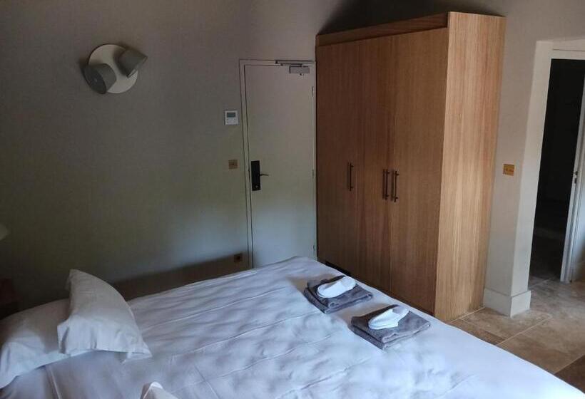 Трехместный Номер Deluxe, La Bastide D'eygalières