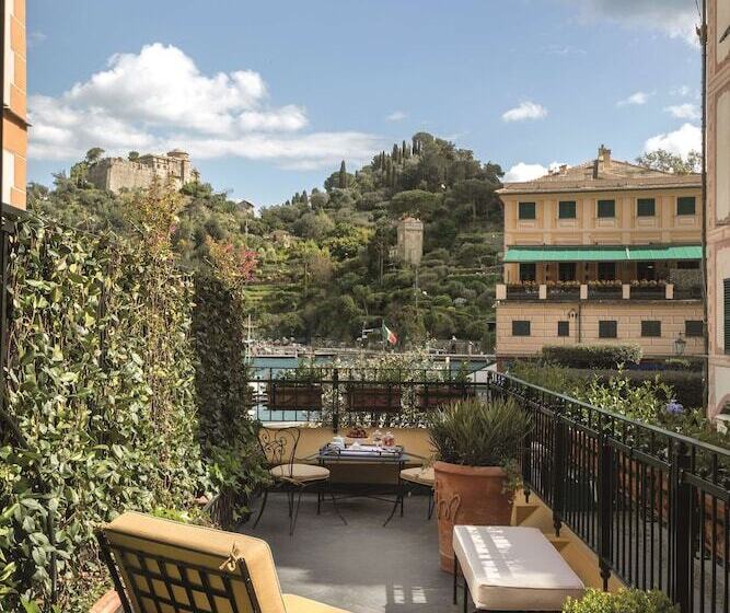 سوییت جونیور با چشم‌انداز دریا, Splendido Mare, A Belmond Hotel, Portofino