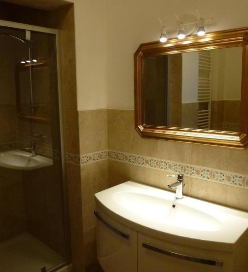 Superior Room, Lady Verona Residence