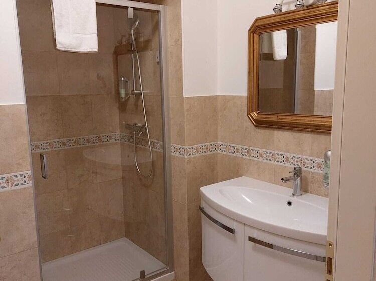 Superior Room River View, Lady Verona Residence