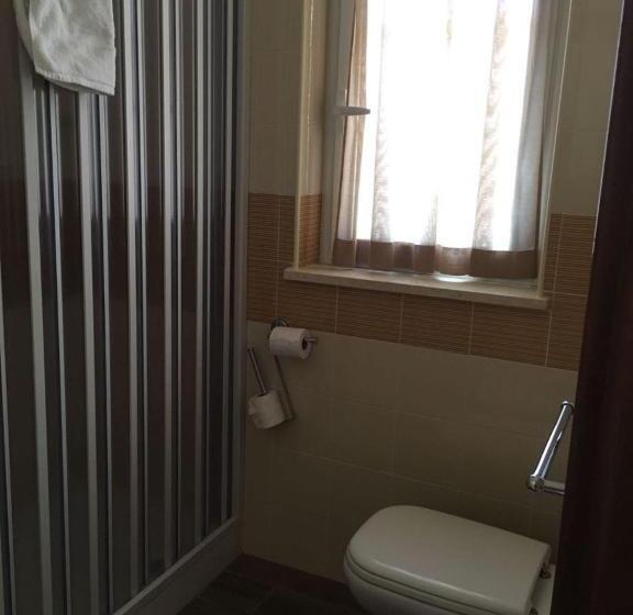 غرفة قياسية, 60quattro Bedrooms